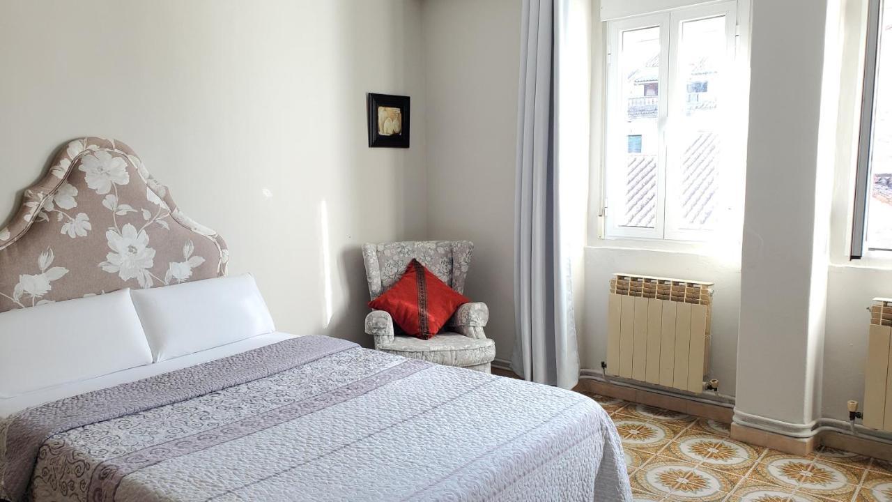 Hostal Martes Caceres Plaza Mayor - Tercer Piso Sin Ascensor Exteriér fotografie